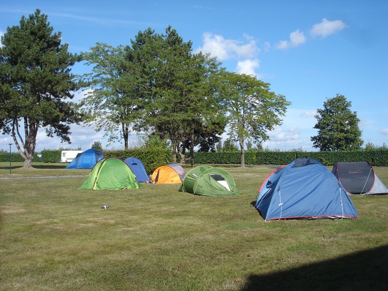 Camping Municipal "Les Châtaigniers"  France Grand Est Marne Montmirail 51210