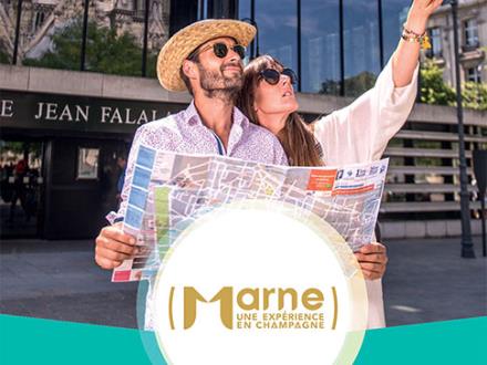 Couv-carte-TOURISTIQUE Couv-carte-TOURISTIQUE