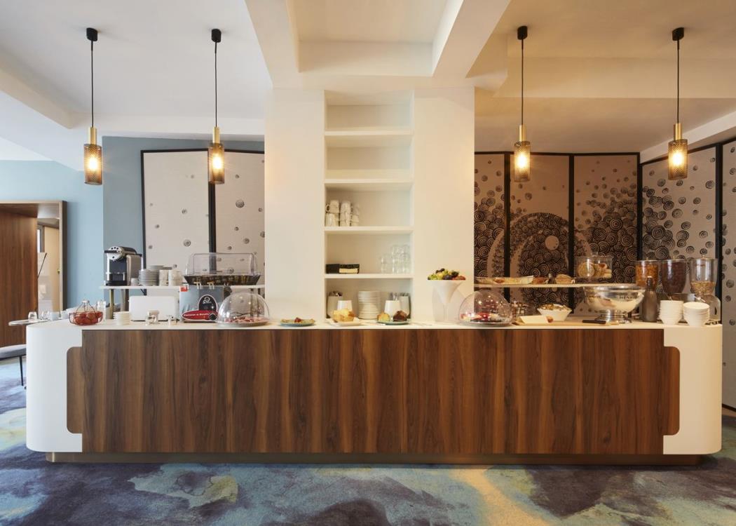 Hôtel Kyriad Reims Spa Centre (3) Hôtel Kyriad Reims Spa Centre (3)