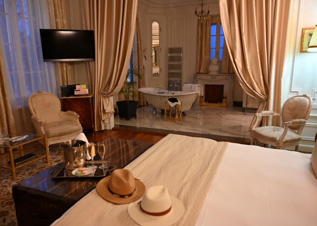 1 SUITE 2EME PHOTO OK PIXEL