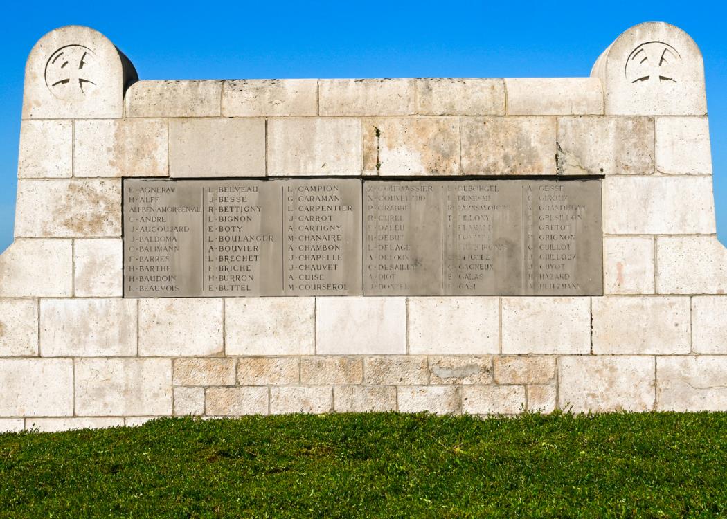 107-Site-funeraires-et-memoriels-14-18-Souain-Monument-ossuaire-de-la-Legion-etrangere-11062025-©-Christophe-Manquillet