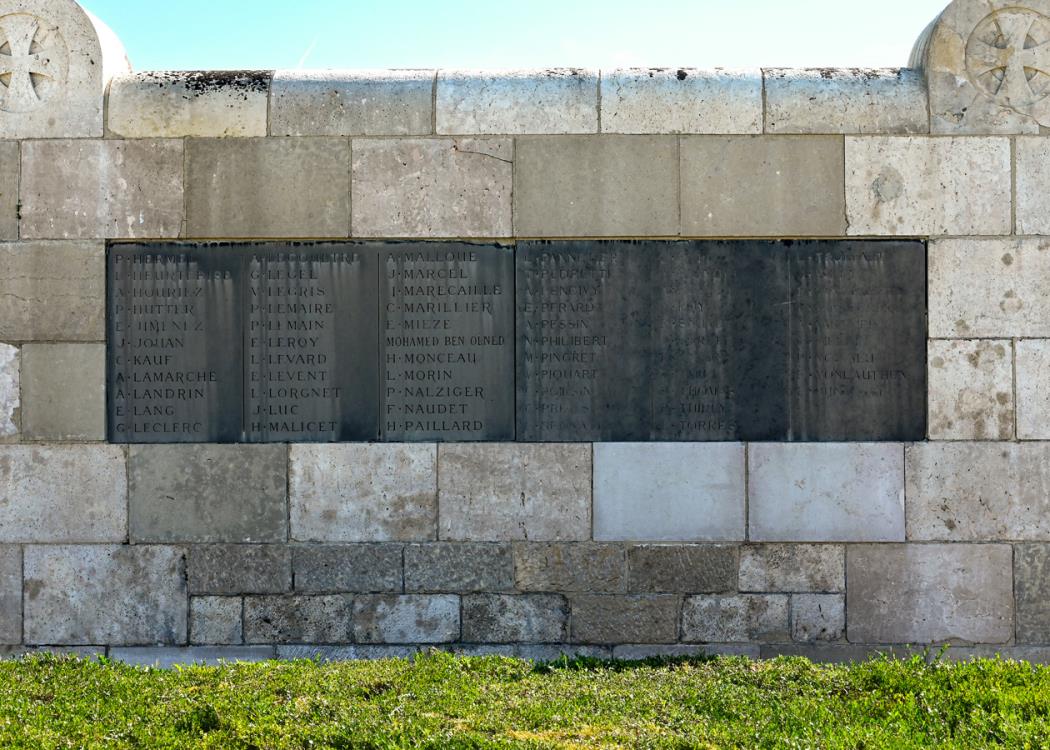 111-Site-funeraires-et-memoriels-14-18-Souain-Monument-ossuaire-de-la-Legion-etrangere-11062025-©-Christophe-Manquillet