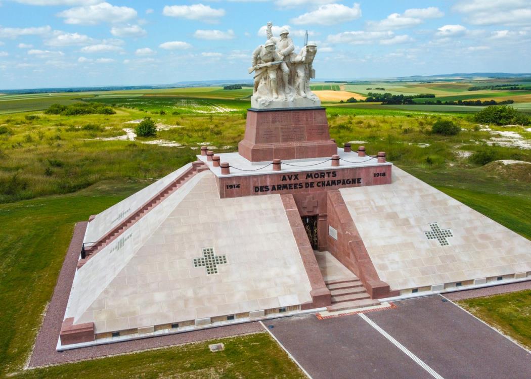 Monument de Navarin - Souain Perthes les Hurlus