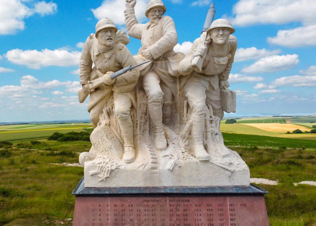Monument de Navarin - Souain Perthes les Hurlus