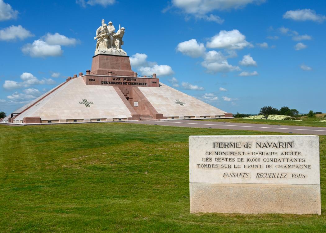 Monument de Navarin - Souain Perthes les Hurlus