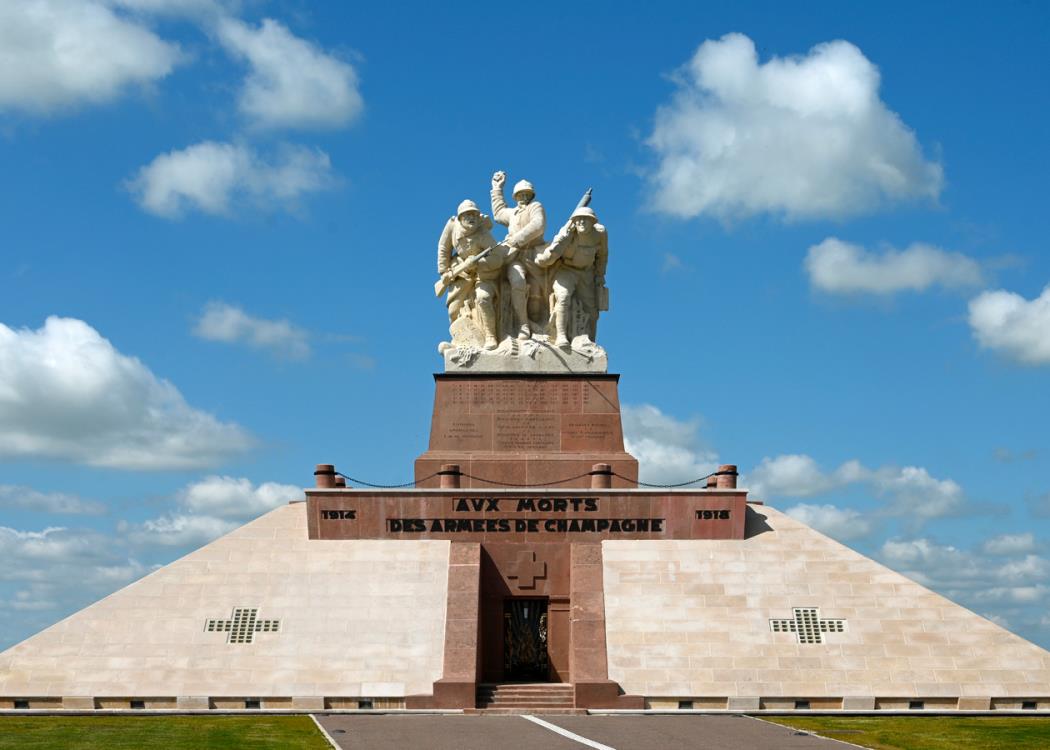 Monument de Navarin - Souain Perthes les Hurlus