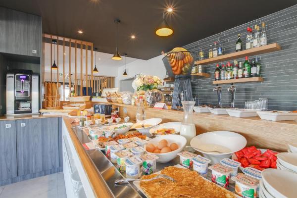Brit Hotel Reims la Neuvillette - Buffet petit-déjeuner