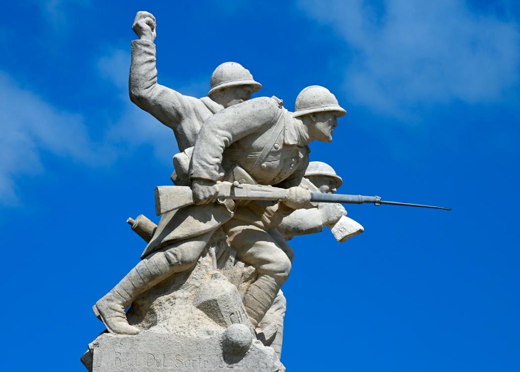 Monument de Navarin - Souain Perthes les Hurlus