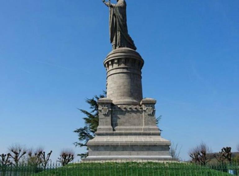 Statue Pape Urbain II - Châtillon-sur-Marne