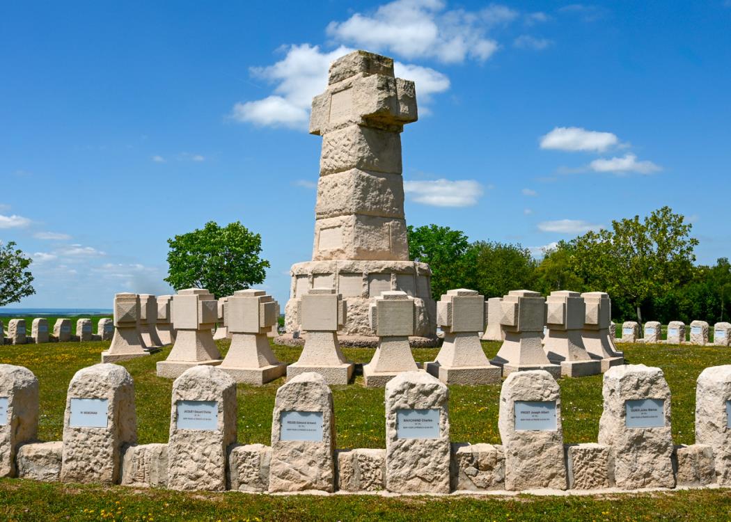 180-Site-funeraires-et-memoriels-14-18-Souain-Necropole-nationale-de-La-Ferme-des-Wacques-11062025-©-Christophe-Manquillet