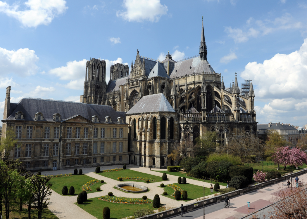 2. Square Deneux©Axel Coeuret 2. Square Deneux©Axel Coeuret