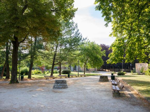 2020_143_000_007-Parc Saint-Remi-©A.D Ville de Reims