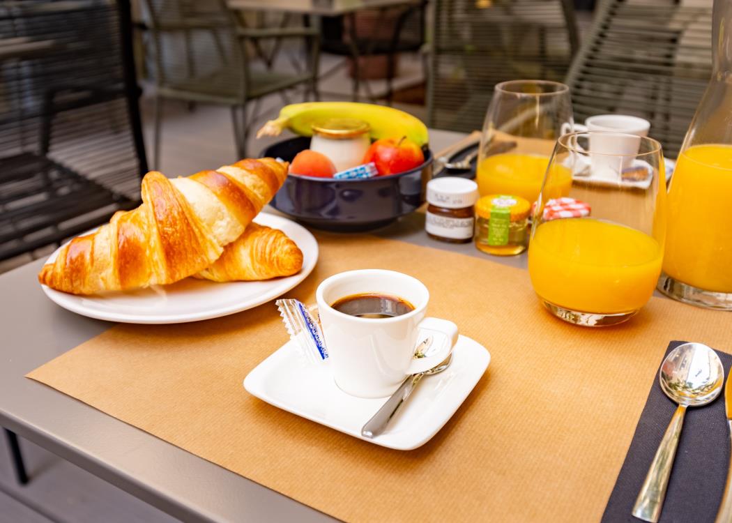 HÔTEL AZUR HÔTEL AZUR