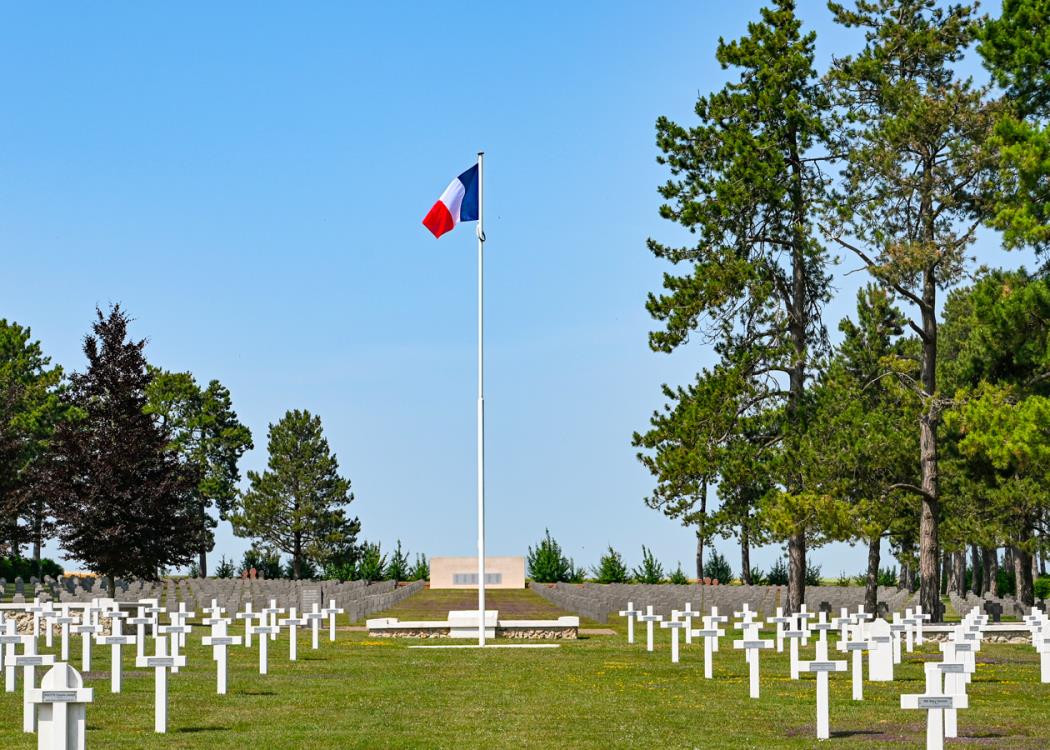 CImetières militaires d'Aubérive