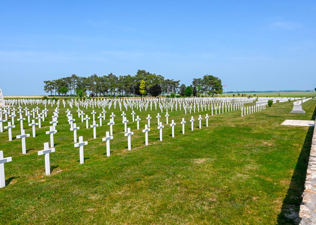 CImetières militaires d'Aubérive