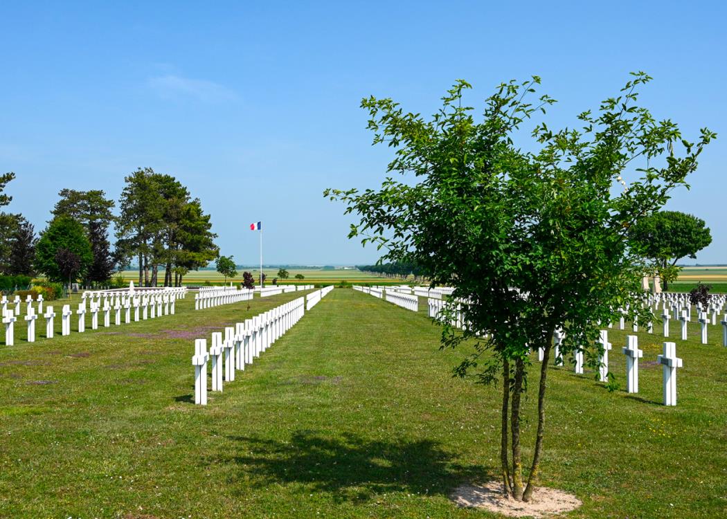 CImetières militaires d'Aubérive