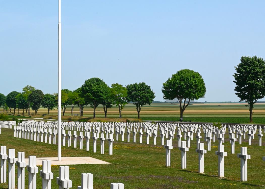 CImetières militaires d'Aubérive
