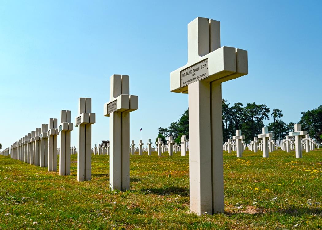 CImetières militaires d'Aubérive