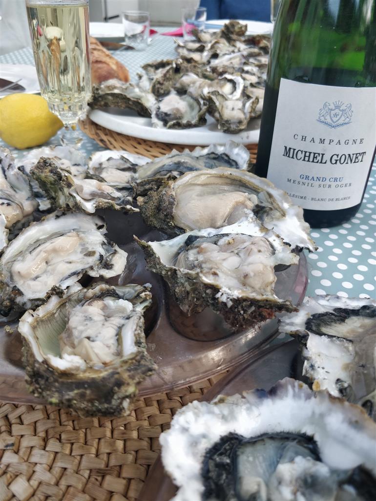 Vendred'huîtres - Champagne Michel Gonet