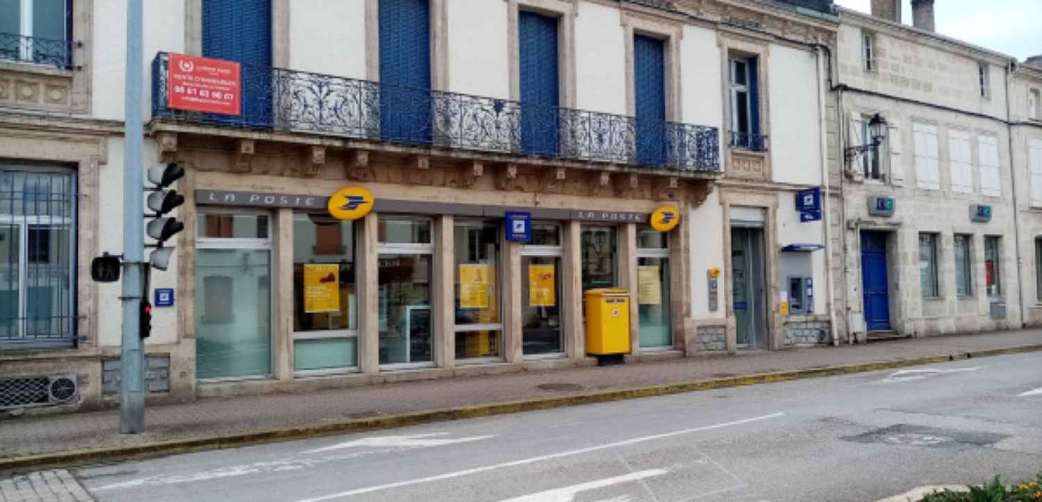 LA POSTE