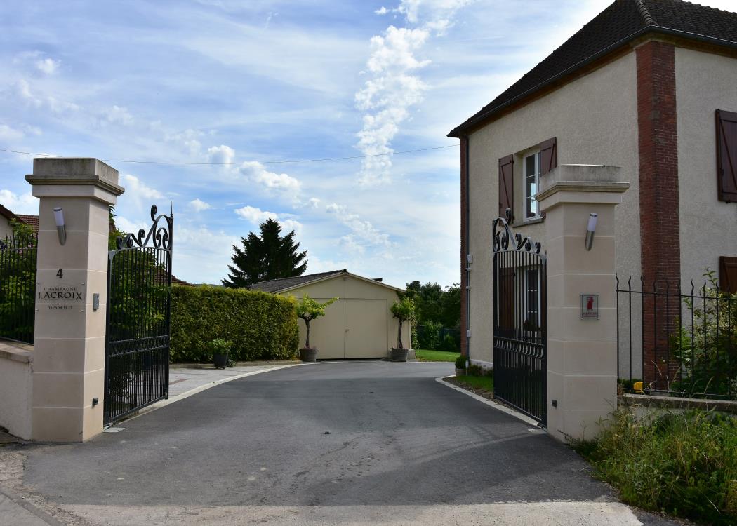CHAMPAGNE LACROIX