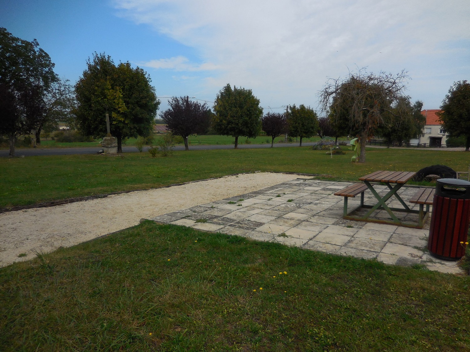 Aire de pique-nique et de jeux de Broncourt