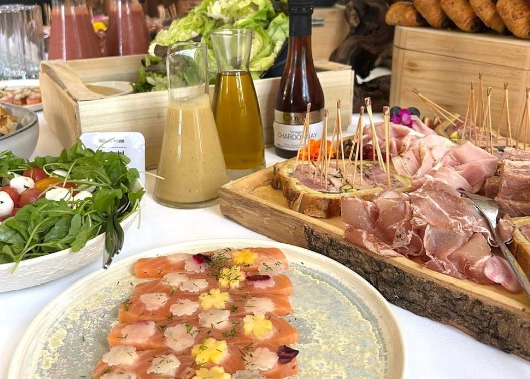 Brunch de l'avenue © JB Duteurtre