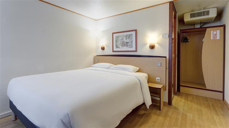 Hotel-restaurant-Campanile-Epernay-Dizy