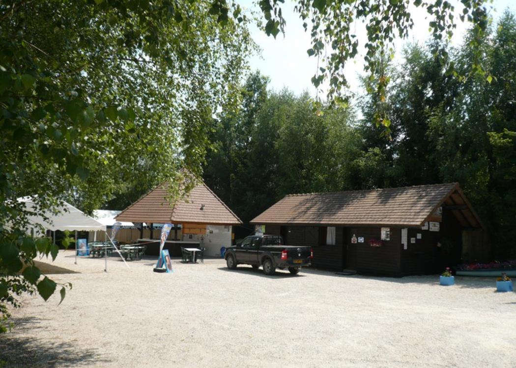 Camping de la Plage - Giffaumont-Champaubert