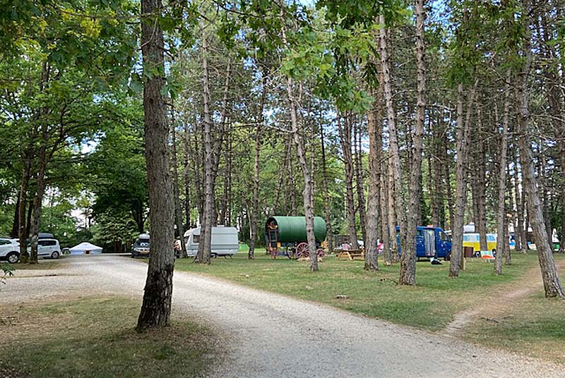 Camping la Croix d'Arles