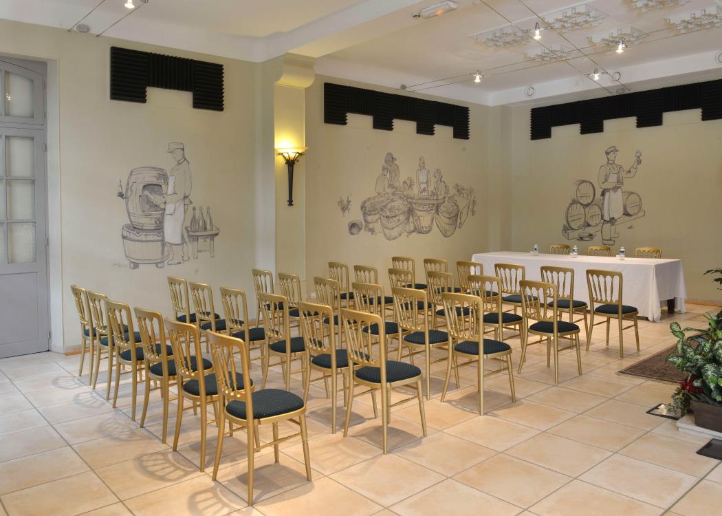 Castel Jeanson 229 @ Michel Jolyot Castel Jeanson 229 @ Michel Jolyot