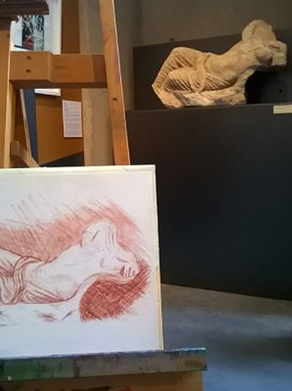 Cours de dessin au musée d'art et d'histoire