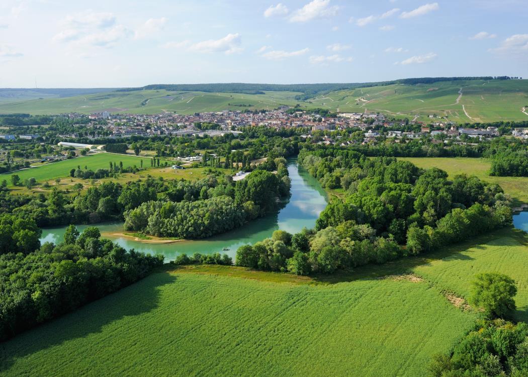 Panoramic Tour - Coteaux, Maisons et Caves de Champagne.