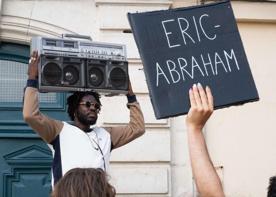 Zola… Pas comme Émile !!! (Face A_Clean Version) Zola… Pas comme Émile !!! (Face A_Clean Version)