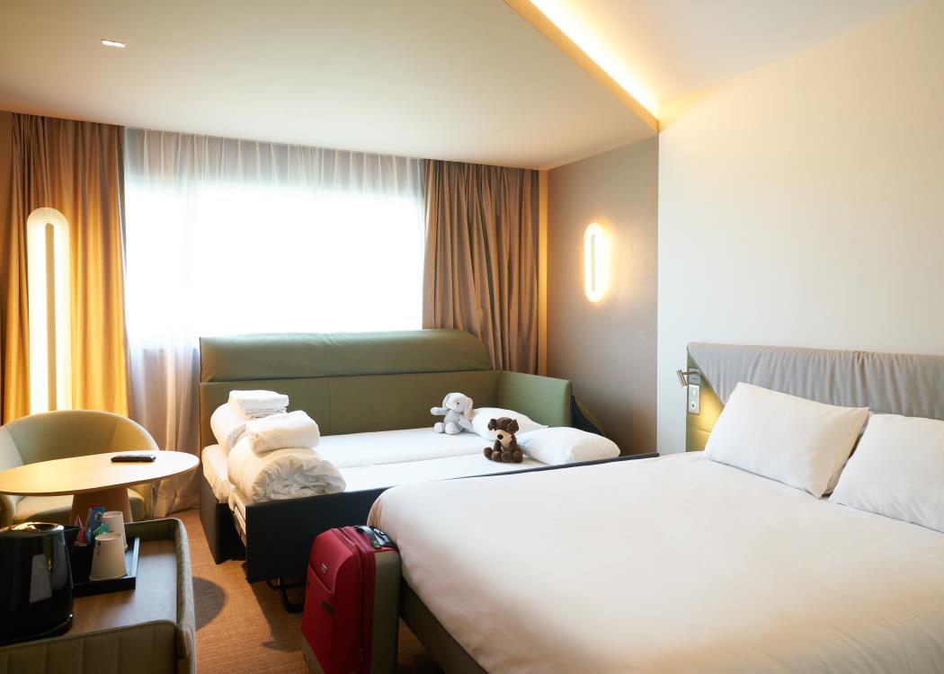 HÔTEL NOVOTEL REIMS TINQUEUX Chambre Familliale