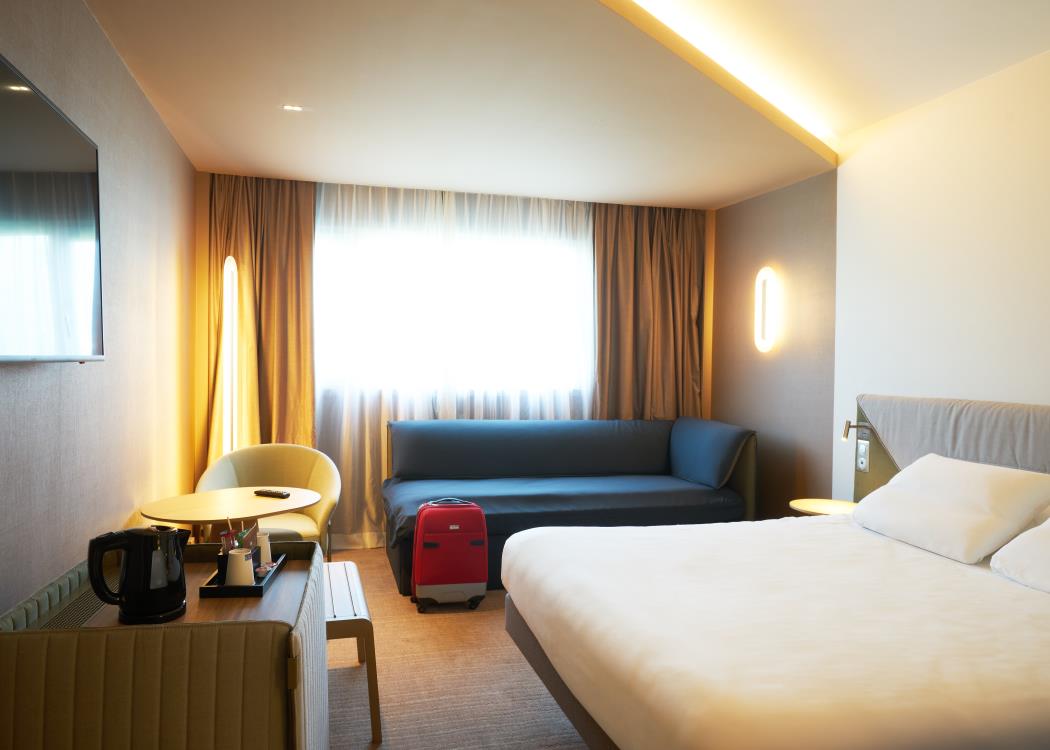 HÔTEL NOVOTEL REIMS TINQUEUX Chambre Familliale