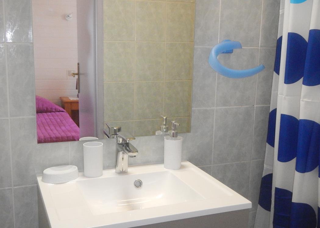 Gite Le Courlis à Outines, salle de bains 2