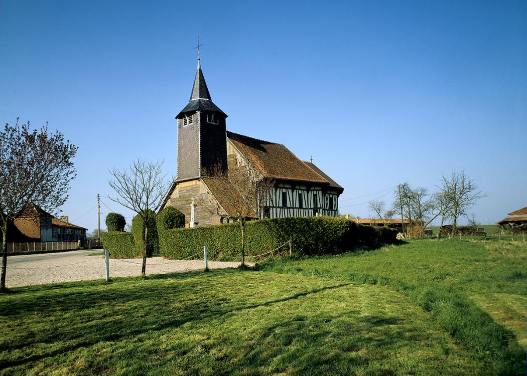 Eglise-a-pans-de-bois---Chatillon-sur-Broue-Apic-Raabon-Coll