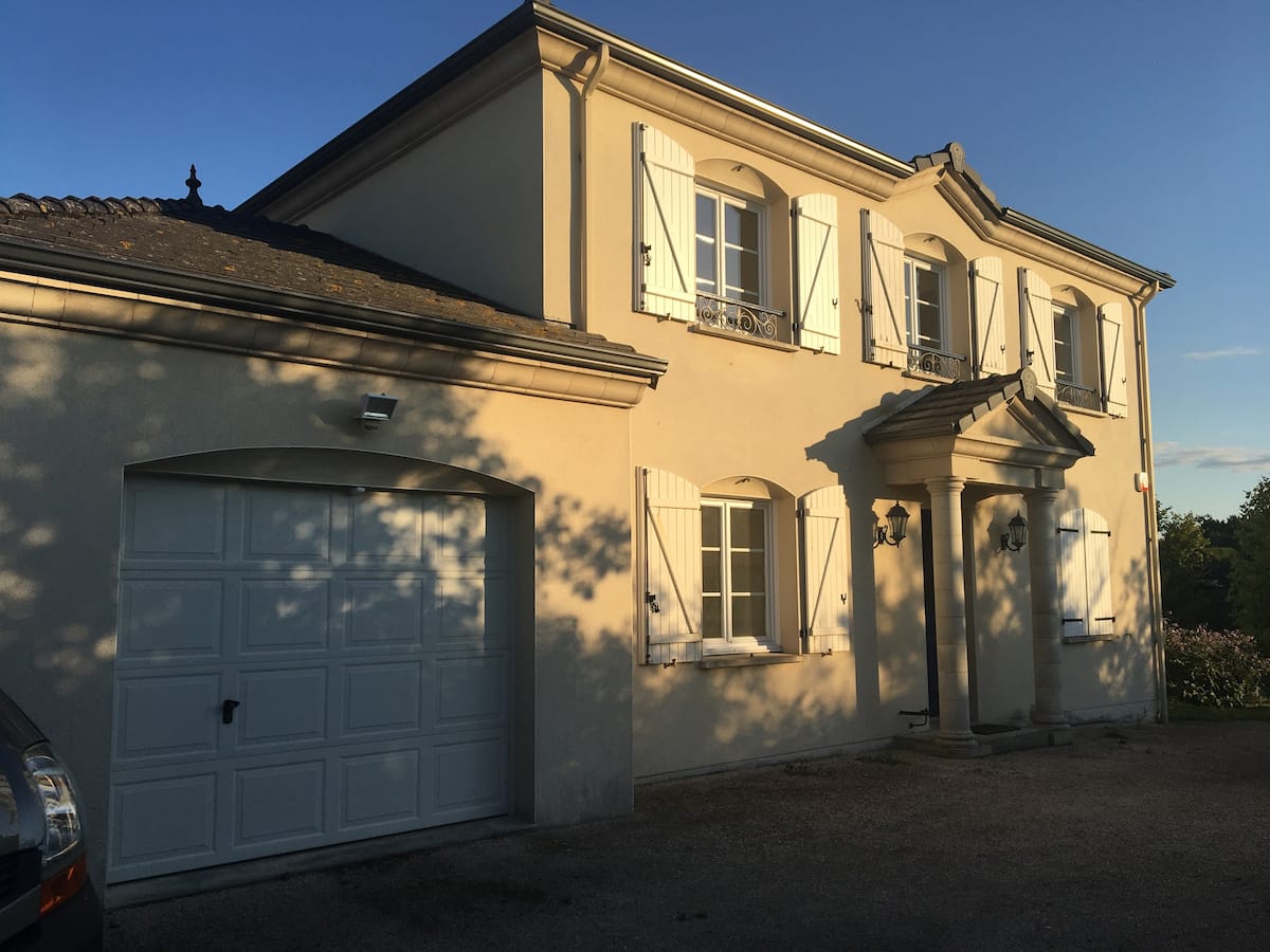 VAN-IT Reims – Location Vans aménagés