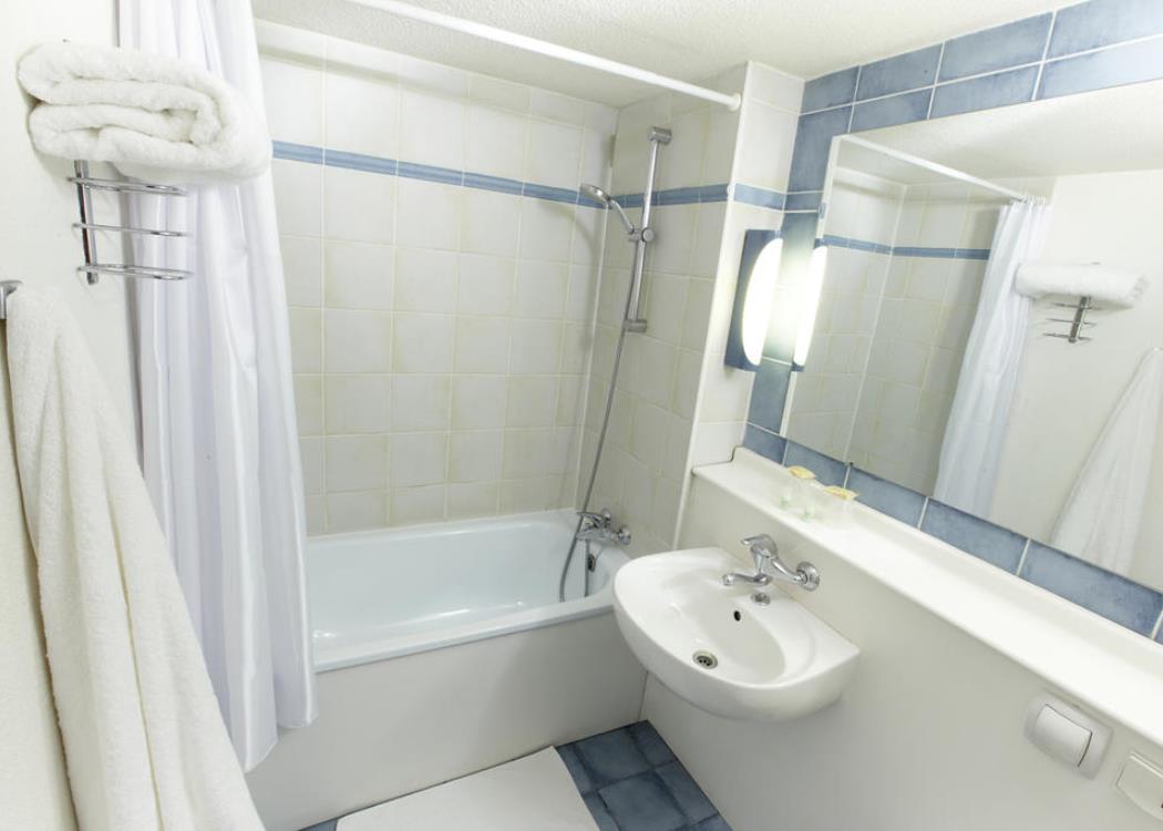 Hotel-restaurant-campanile-epernay-dizy--6- Hotel-restaurant-campanile-epernay-dizy--6-