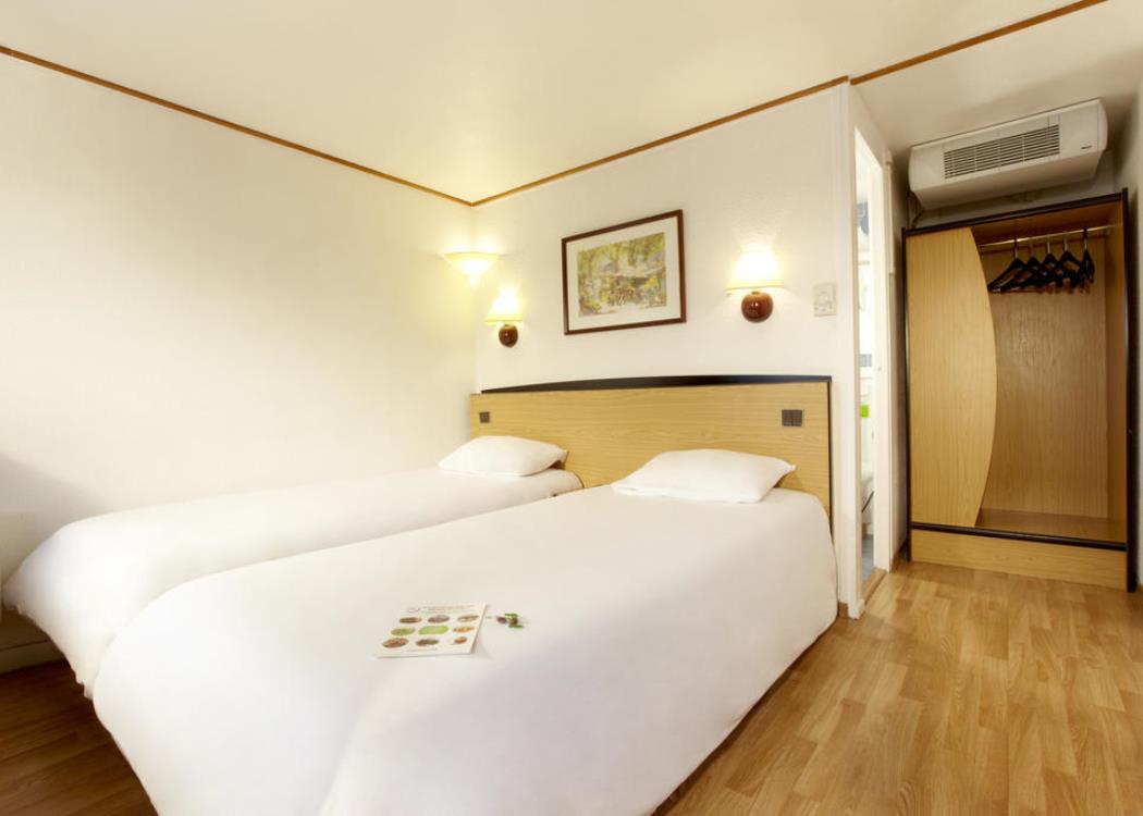 Hotel-restaurant-campanile-epernay-dizy--7- Hotel-restaurant-campanile-epernay-dizy--7-