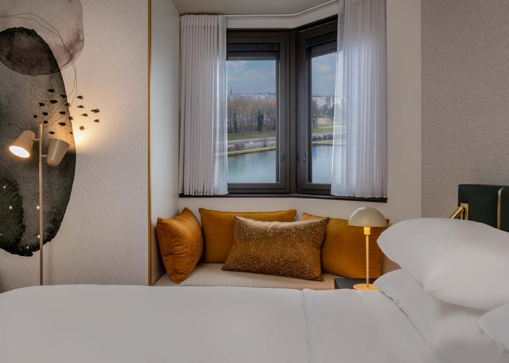 Hyatt Centric Reims - Chambre double King Bed vue canal