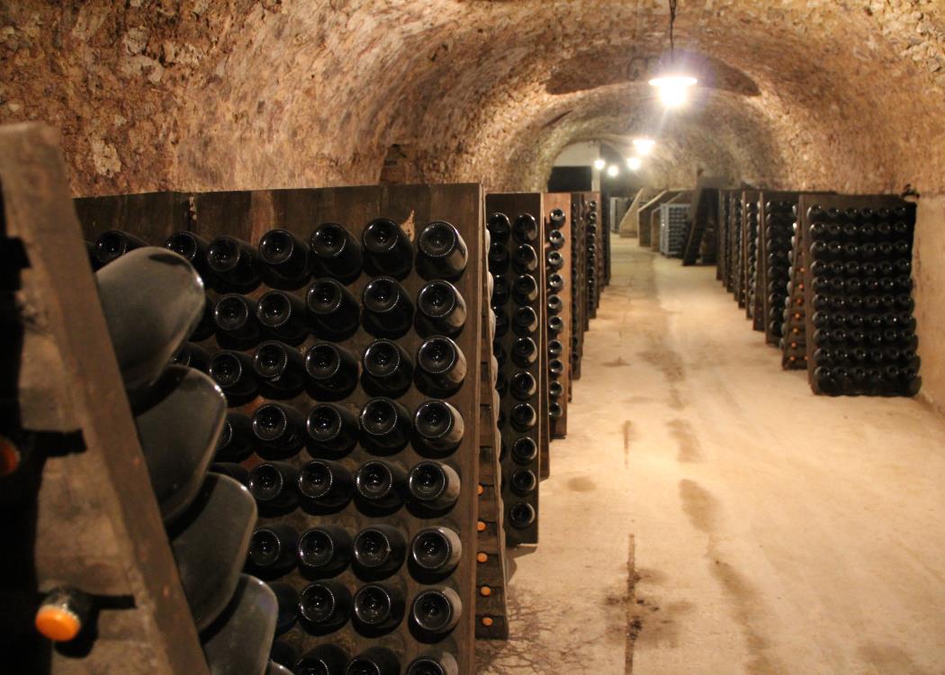 Caves Champagne A.D. Coutelas