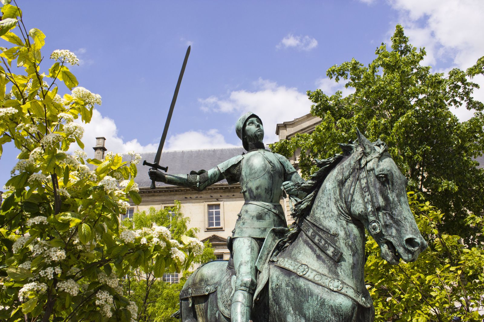 Statue De Jeanne D Arc Reims Historical Sites And Monuments