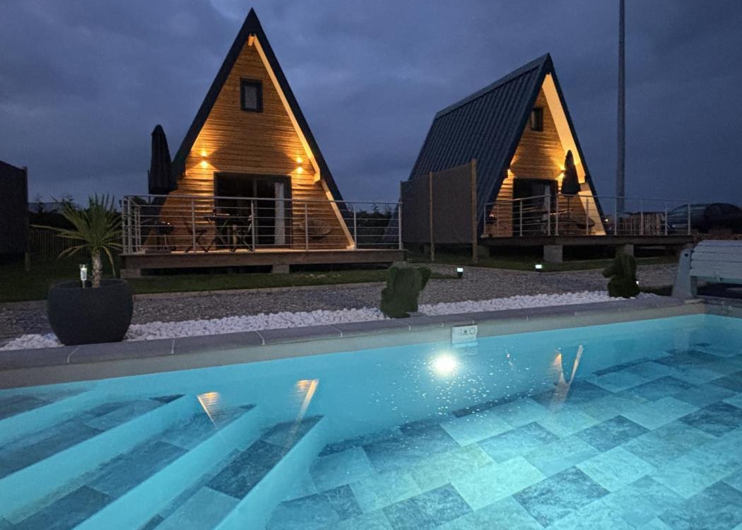 Lady Tipi 1 - Saint Utin Lady Tipi 1 - Saint Utin