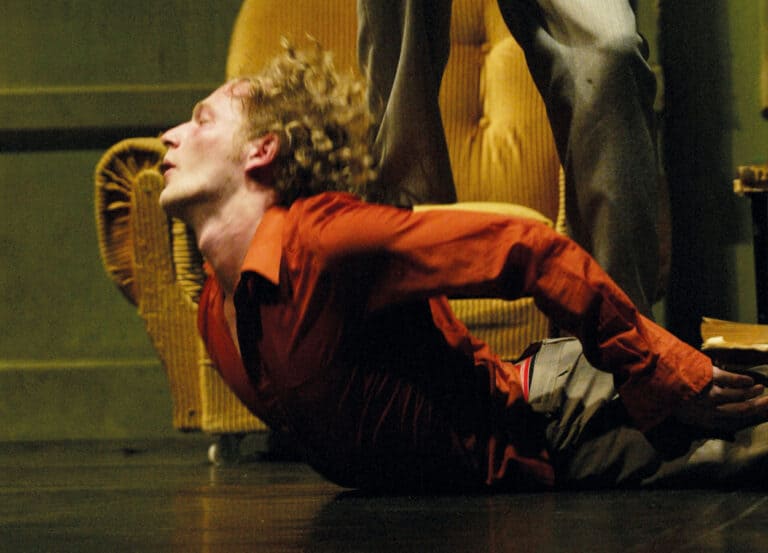 Le-Salon-2004-©-Peeping-Tom-Cathy-Peylan - Le-Salon-2004-©-Peeping-Tom-Cathy-Peylan