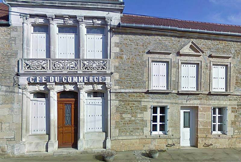 Maisons à motifs sculptés de Dampierre