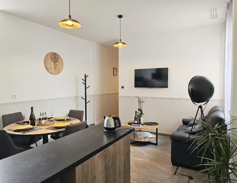 Métamorphose champenoise - Pinot noir - coins salon & repas