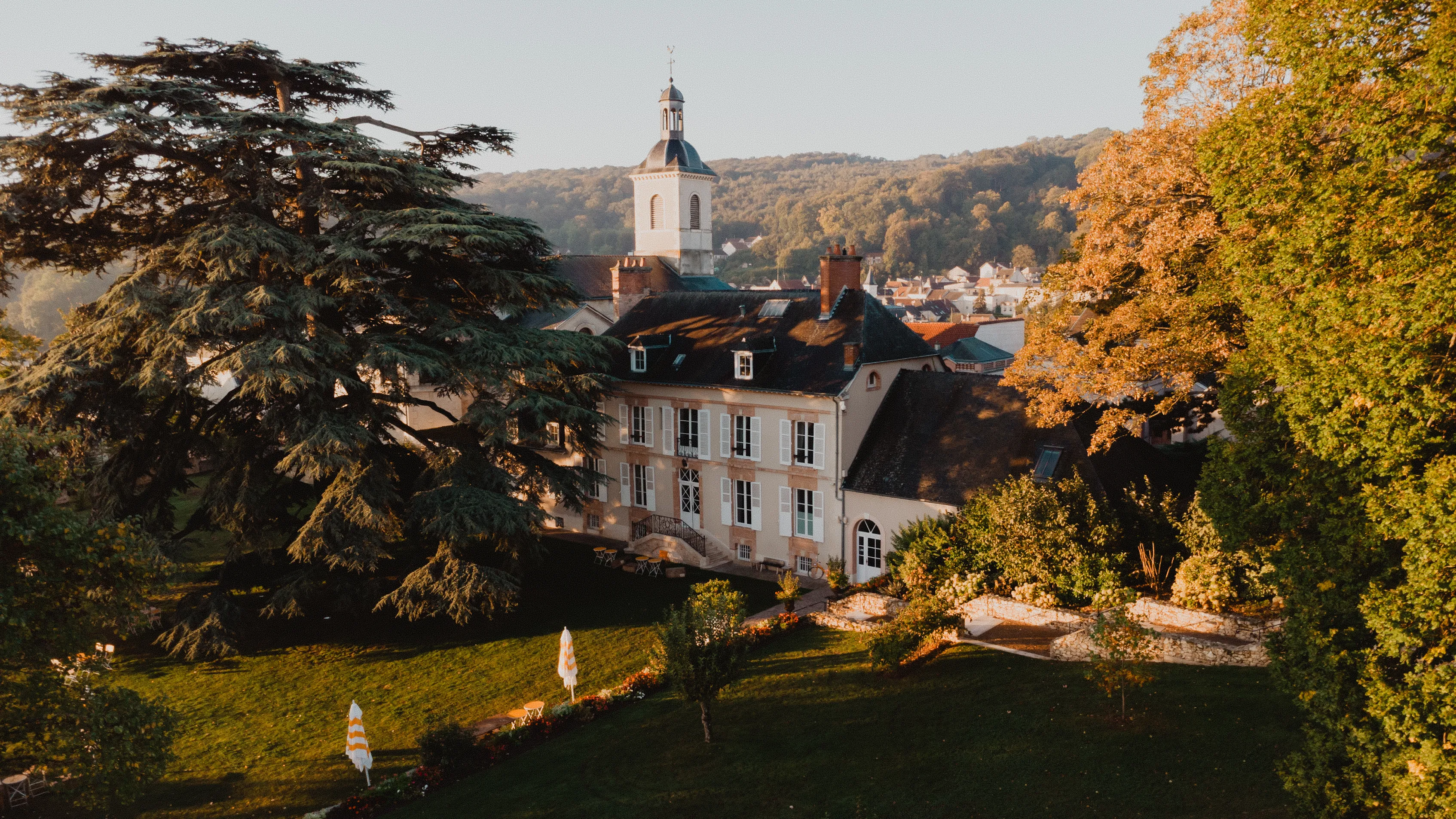 Manoir de Verzy - Luke Gemmill - The Beginning Studio