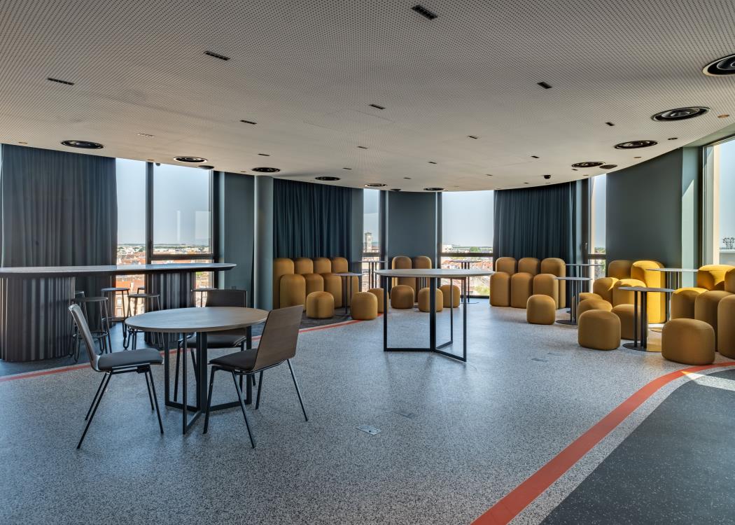 Radisson Reims (8 sur 20) StudioRoof Radisson Reims (8 sur 20) StudioRoof